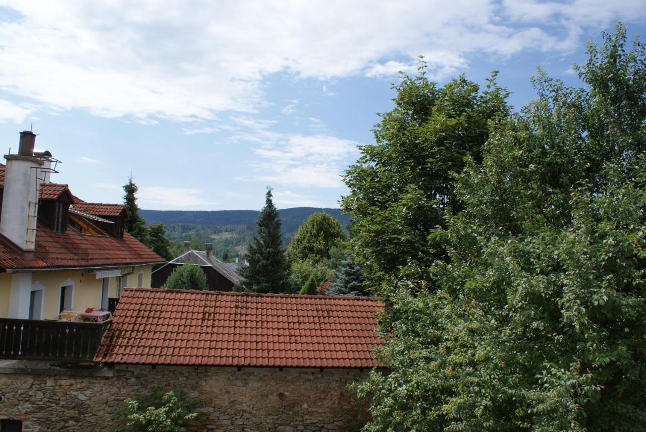 Rustikale Und Grosszuegige Ferienwohnung Касперске Хори Екстериор снимка